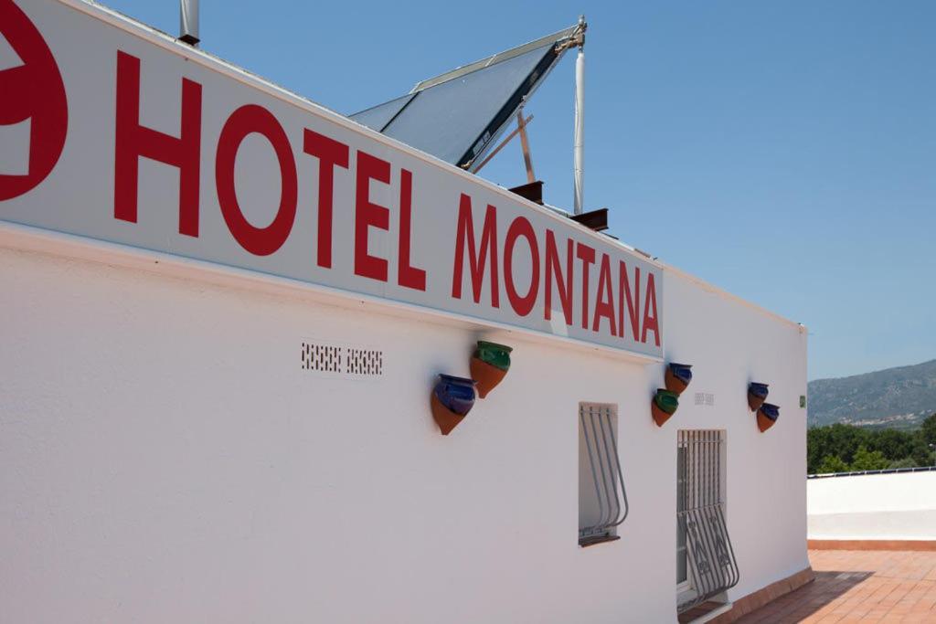 Hotel Montana Roses Exterior photo